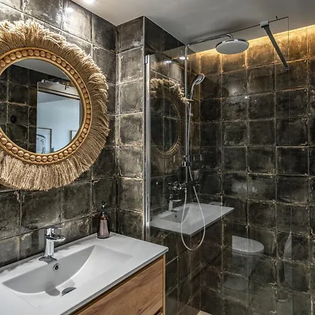 Apartamento Turísticos Puerto De Junto A La Playa, Terraza Y Garaje Privado