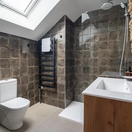 Turísticos Puerto De Junto A La Playa, Terraza Y Garaje Privado * Suances