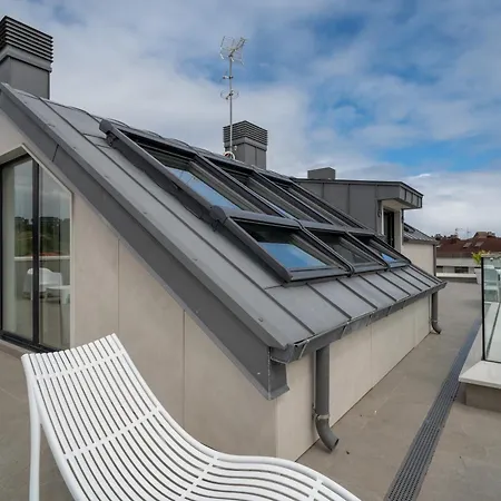 Turísticos Puerto De Junto A La Playa, Terraza Y Garaje Privado Apartamento *