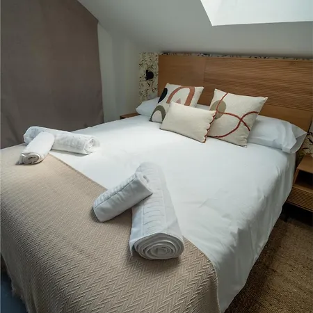 Turisticos Puerto De Junto A La Playa, Terraza Y Garaje Privado * Suances