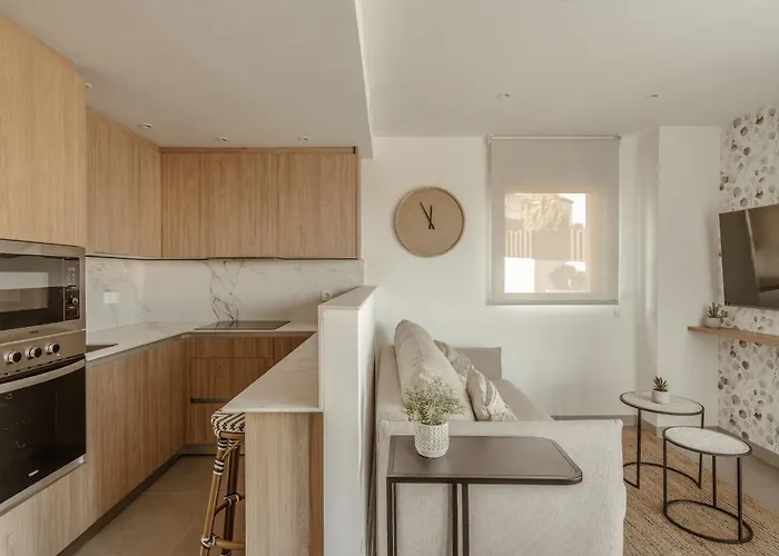 Turisticos Puerto De Junto A La Playa, Terraza Y Garaje Privado * Suances