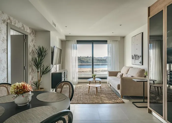 Appartement Turisticos Puerto De Junto A La Playa, Terraza Y Garaje Privado Suances