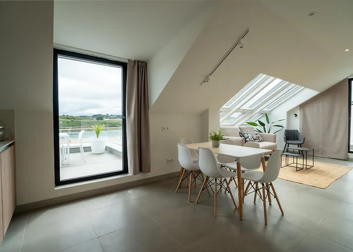 Turisticos Puerto De Junto A La Playa, Terraza Y Garaje Privado * Suances