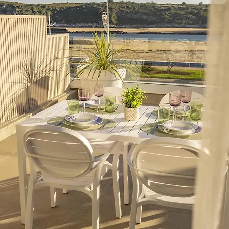 Daire Turisticos Puerto De Junto A La Playa, Terraza Y Garaje Privado *